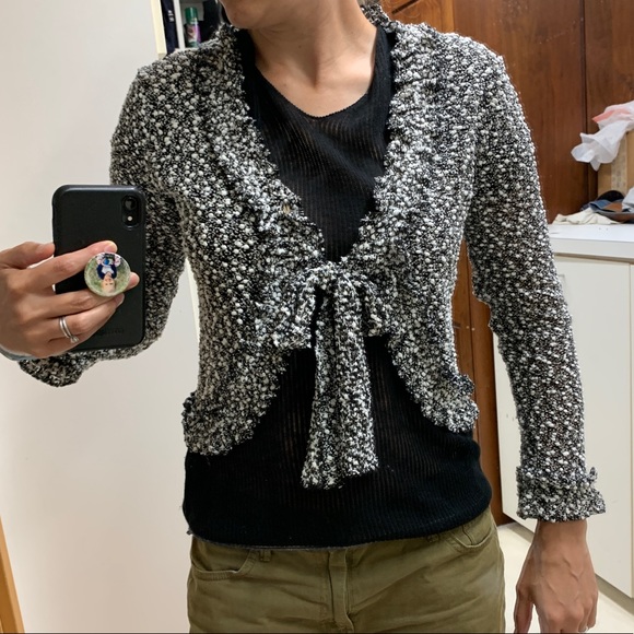 NWT Papillon Blanc Black & White Shrug, medium - Picture 6 of 7